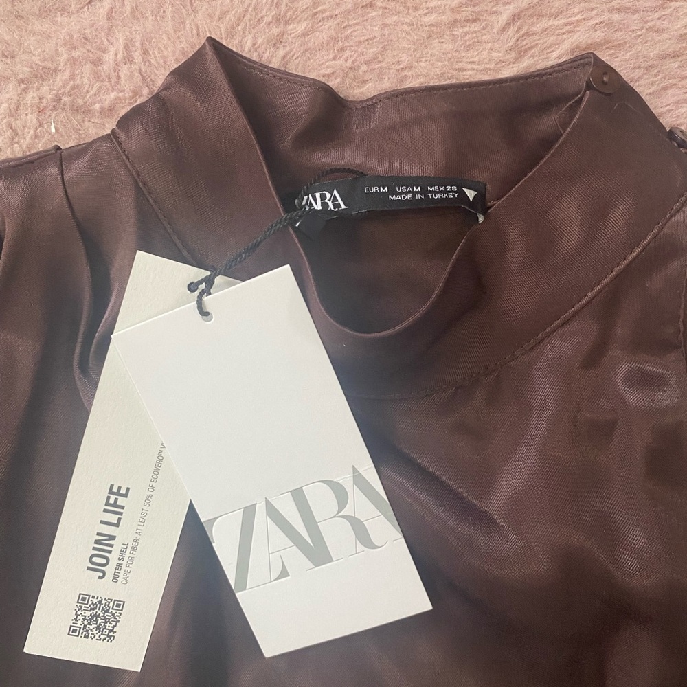 NWT! ZARA asymmetric crop top - Picture 7 of 7